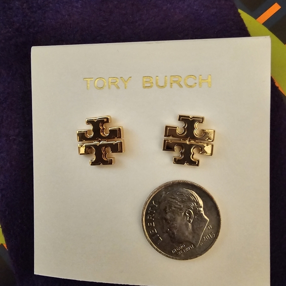 BRAND NEW WITH TAGS! TORY BURCH LOGO STUD EARRINGS - Picture 2 of 4